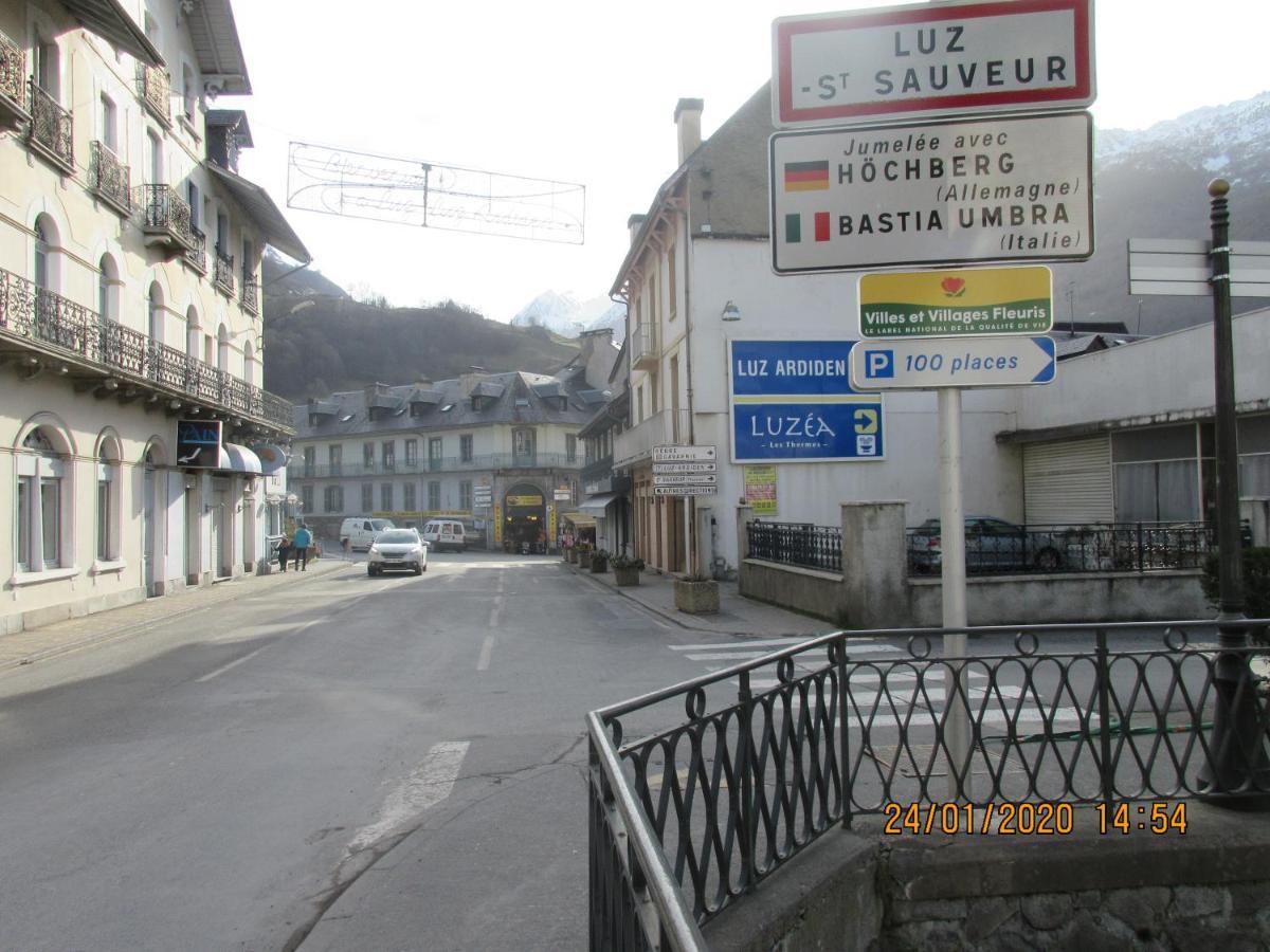 Studio Cerisema Pyrenees Zenith Luz-Saint-Sauveur Luaran gambar