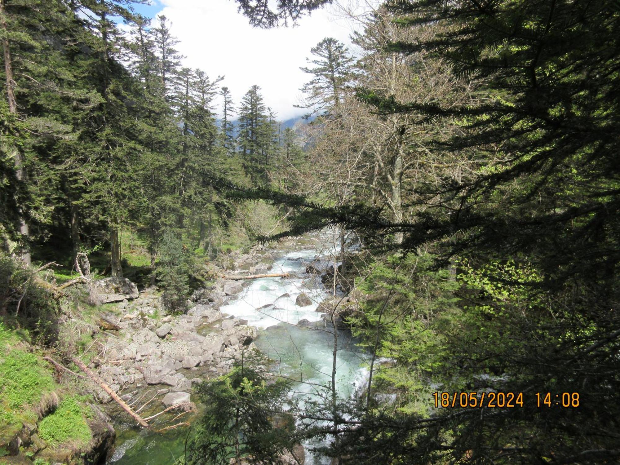 Studio Cerisema Pyrenees Zenith Luz-Saint-Sauveur Luaran gambar